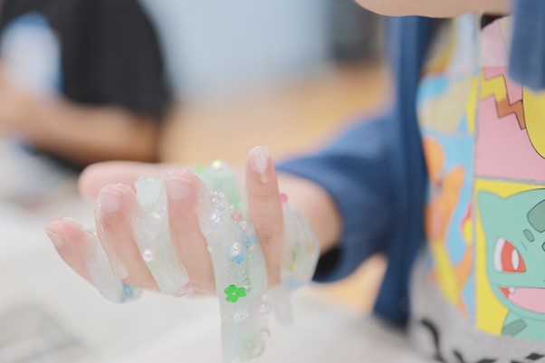スライムアートで広がる子どもたちの表現の世界【岸ゼミABR】 関連写真2